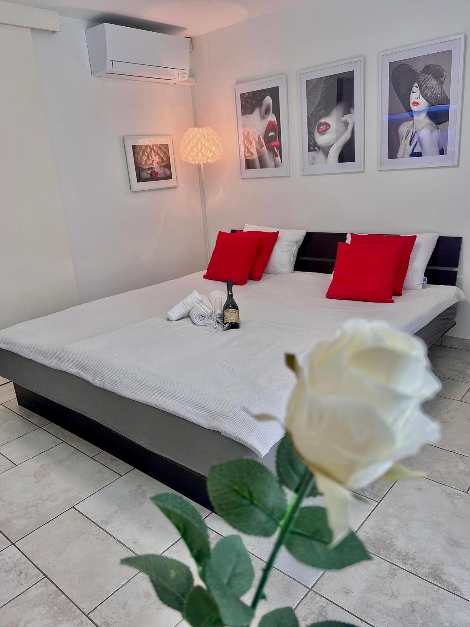 איזולה Anabella Apartment מראה חיצוני תמונה